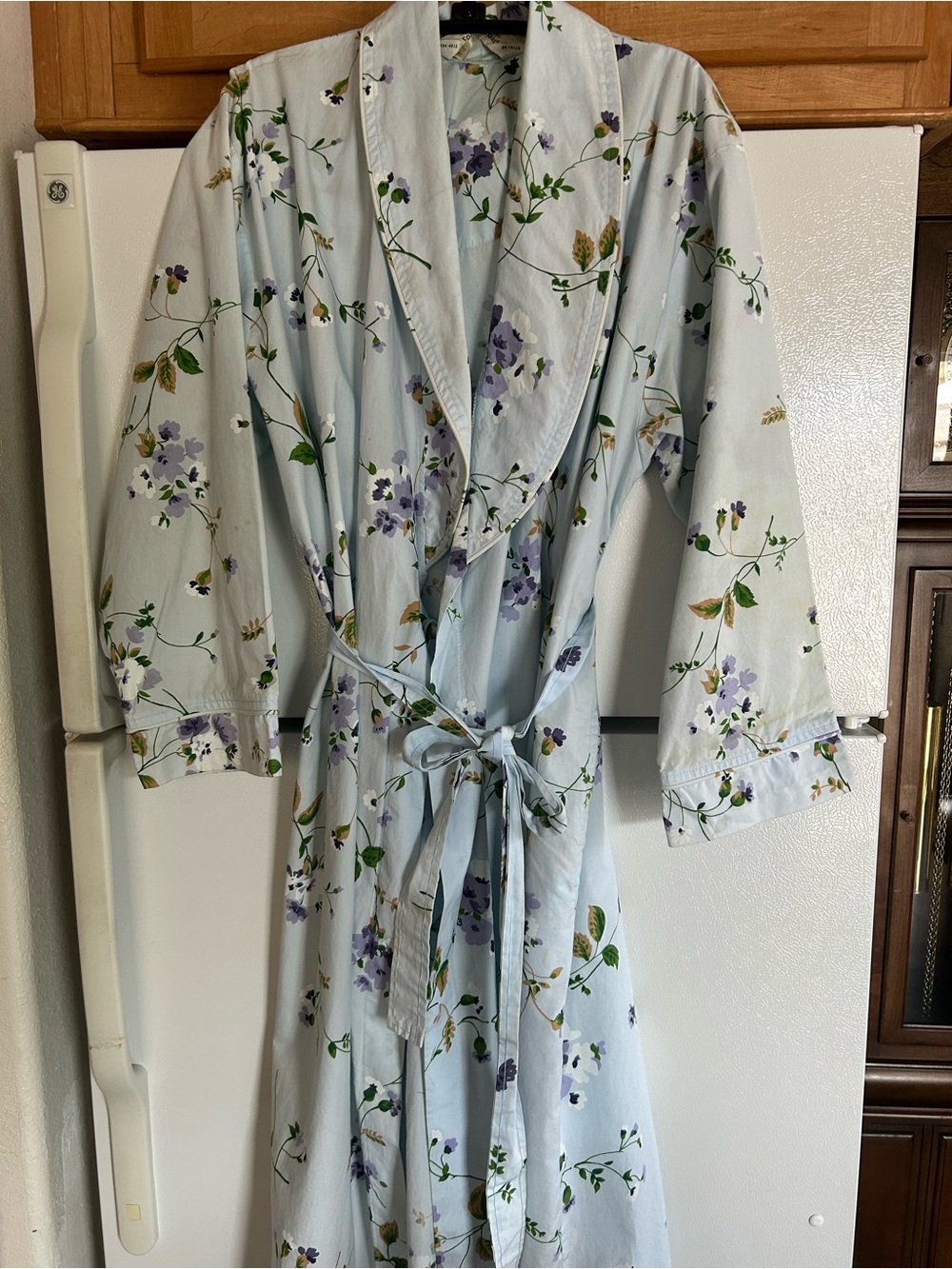 Light Blue Floral Cotton Robe with Lilac Blooms